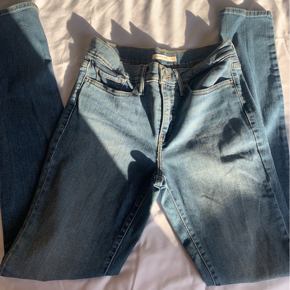 Jessica Simpson “skinny jeans” size 6